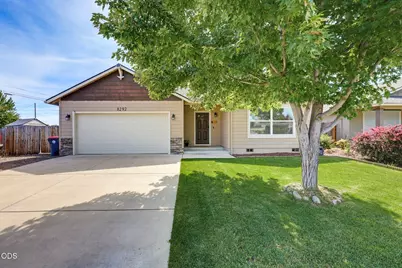 8292 29th Street, White City, OR 97503 - Photo 1