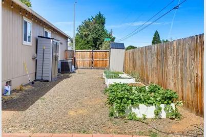 8292 29th, White City, OR 97503 - Photo 38