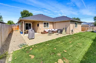 8292 29th, White City, OR 97503 - Photo 34