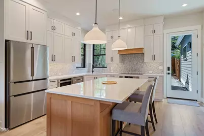 1225 NW Elgin Avenue, Bend, OR 97703 - Photo 14