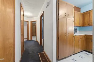 1772 SE 135th Ave, Portland, OR 97233 - Photo 6