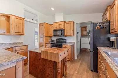 52555 Railroad Street, La Pine, OR 97739 - Photo 8