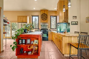 22945 Timland Ln, Bend, OR 97702 - Photo 12