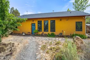 22945 Timland Ln, Bend, OR 97702 - Photo 4