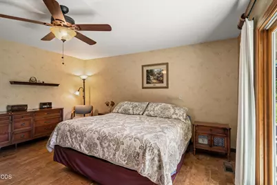 2474 Senate Way, Medford, OR 97504 - Photo 18