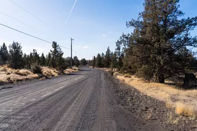 12233 NW Steelhead Falls Drive, Terrebonne, OR 97760 - Photo 6