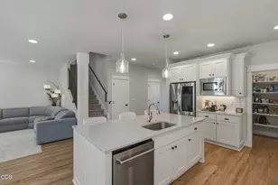 61003 SE Crane Peak Ct, Bend, OR 97702 - Photo 6