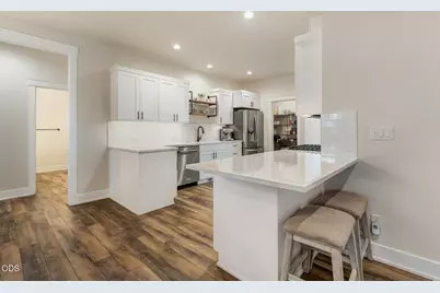 2758 NW 23rd Loop, Redmond, OR 97756 - Photo 8