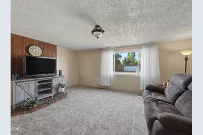 4414 Meadows Drive, Klamath Falls, OR 97603 - Photo 6