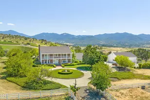 4550 Coal Mine Rd, Medford, OR 97504 - Photo 4