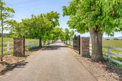 4550 Coal Mine Road, Medford, OR 97504 - Photo 50