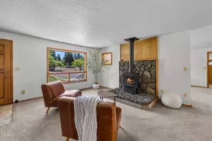 19572 Apache Rd, Bend, OR 97702 - Photo 10