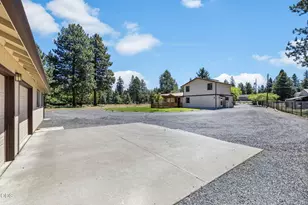 19572 Apache Rd, Bend, OR 97702 - Photo 52