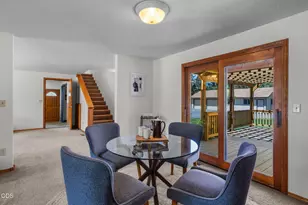 19572 Apache Rd, Bend, OR 97702 - Photo 14
