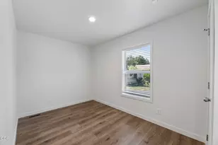 2097 Rogue River Hwy, Gold Hill, OR 97525 - Photo 16
