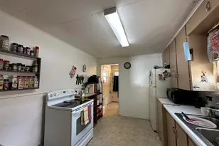 311 NW Bridge St, John Day, OR 97845 - Photo 8
