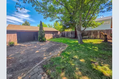 3015 Lone Pine Road, Medford, OR 97504 - Photo 26