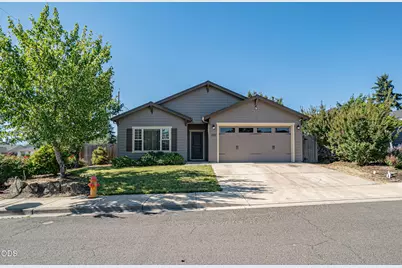 1311 Swayze Lane, Medford, OR 97501 - Photo 2