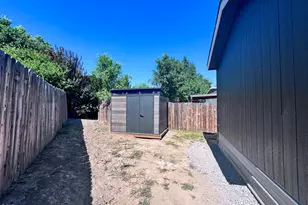 2241 Greensprings Dr, Klamath Falls, OR 97601 - Photo 12