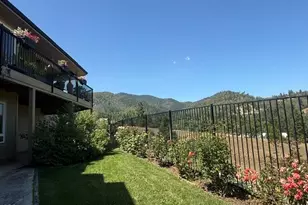 651 Holton Rd, Talent, OR 97540 - Photo 36