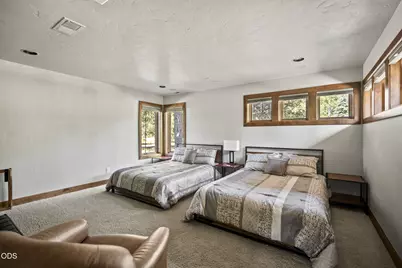 56680 Lunar Drive, Bend, OR 97707 - Photo 60