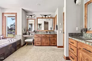 56680 Lunar Dr, Bend, OR 97707 - Photo 38