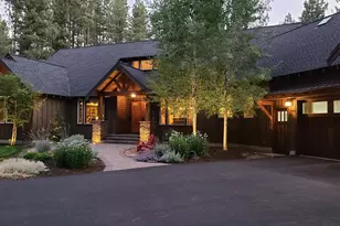 54937 Forest Ln, Bend, OR 97707 - Photo 2
