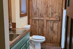 54937 Forest Ln, Bend, OR 97707 - Photo 32