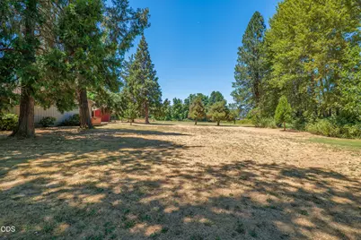 1740 Southgate Way, Grants Pass, OR 97527 - Photo 40