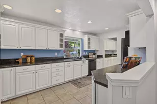 1740 Southgate Way, Grants Pass, OR 97527 - Photo 12