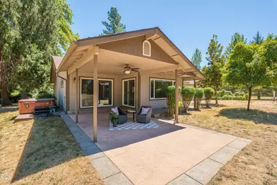 1740 Southgate Way, Grants Pass, OR 97527 - Photo 32