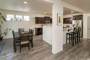20348 Lois Way, Bend, OR 97702 - Photo 4