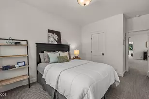 665 E Coyote Springs Rd, Sisters, OR 97759 - Photo 44