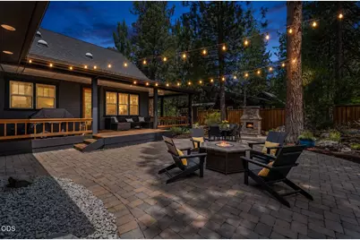 665 E Coyote Springs Road, Sisters, OR 97759 - Photo 2