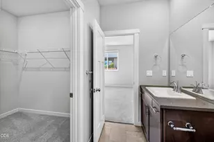 2642 NW 26th Lp N, Redmond, OR 97756 - Photo 12