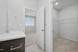 2642 NW 26th Lp N, Redmond, OR 97756 - Photo 12