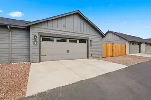 2576 NW Teak Pl, Redmond, OR 97756 - Photo 28