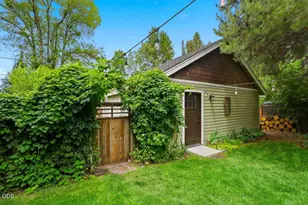 425 NW State St, Bend, OR 97703 - Photo 46