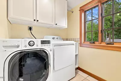 425 NW State Street, Bend, OR 97703 - Photo 24