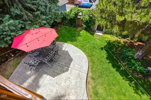 425 NW State St, Bend, OR 97703 - Photo 58