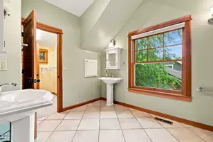425 NW State St, Bend, OR 97703 - Photo 34