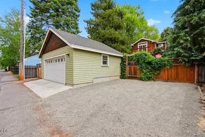 425 NW State Street, Bend, OR 97703 - Photo 48