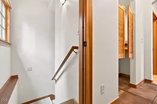 425 NW State St, Bend, OR 97703 - Photo 36