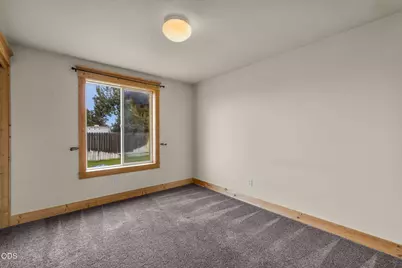 24893 Elk Lane, Bend, OR 97701 - Photo 18