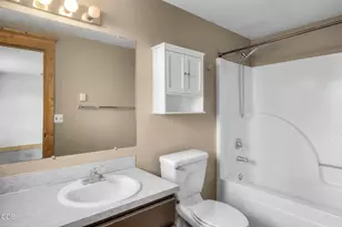 24893 Elk Ln, Bend, OR 97701 - Photo 22