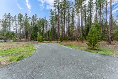 1740 Pleasant Creek Road, Rogue River, OR 97537 - Photo 12