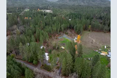 1740 Pleasant Creek Road, Rogue River, OR 97537 - Photo 6