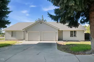 2716 -2718 SW Umatilla Ave, Redmond, OR 97756 - Photo 1