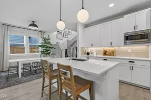 20488 Aberdeen, Bend, OR 97702 - Photo 8