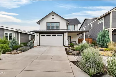 20488 Aberdeen, Bend, OR 97702 - Photo 2